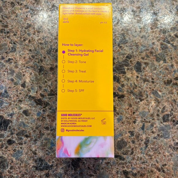 New Good Molecules Skin Care Bundle Cleanser Moisturizer Serum SEE LISITING - Picture 4 of 9